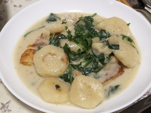 簡単洋風丼？カレイのソテーとニョッキのクリーム煮